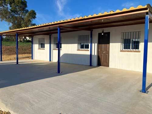 2447 andalusien, province cadiz, badalejos, finca mit 3 Hallen zu verkaufen